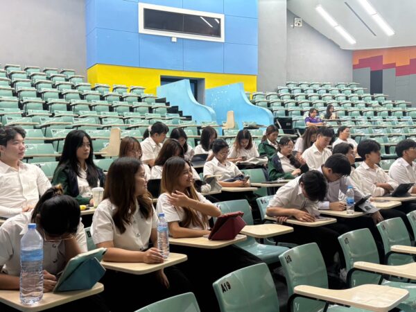 หลักสูตรแพทยศาสตรบัณฑิต จัดกิจกรรม Semester Opening เสริมความพร้อมด้านการเรียนและการดูแลสุขภาวะทางใจแก่นักศึกษาแพทย์ชั้นปีที่ 2